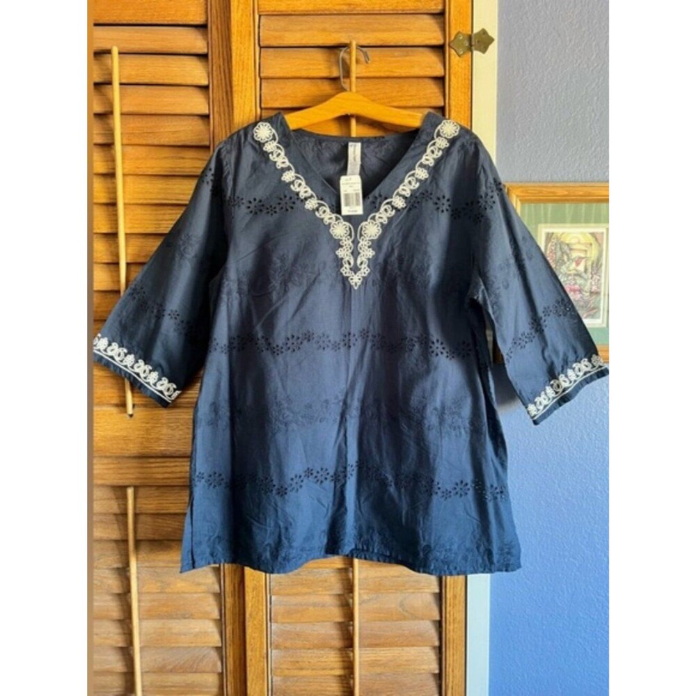 NWT Navy Blue Eyelit V-Neck Tunic w White Embroidered Trim XL - Picture 2 of 9
